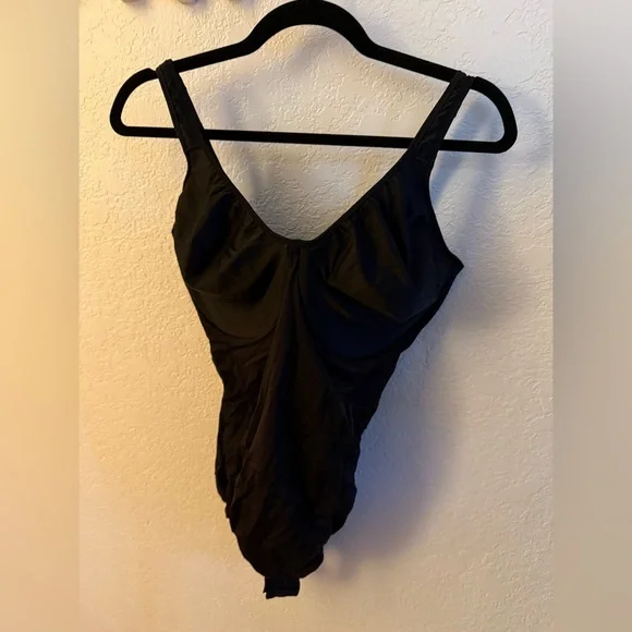 Bali Firm Control Body Shaper | 4ODD | Smooth | Good Compression | NWT - Picture 8 of 13